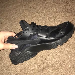 Huaraches, size 8